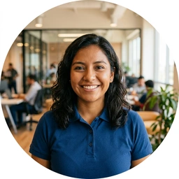 Asesora de BOMORESA sonriendo, foto de perfil circular
